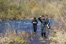 Alumn@s de Aoiz analizan el estado del r&iacute;o Irati
